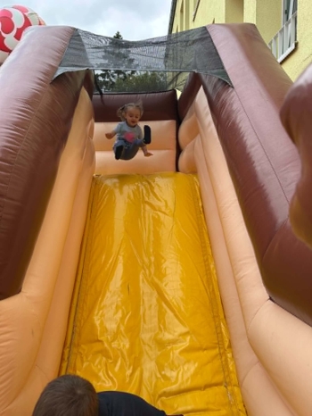 76a519ca-2b32-4165-bf98-c34265599322